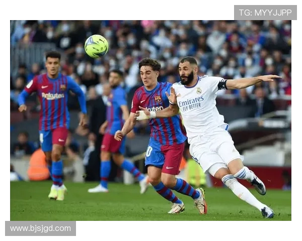 皇马2017西甲赛程回顾:赛季走势与欧冠联动分析